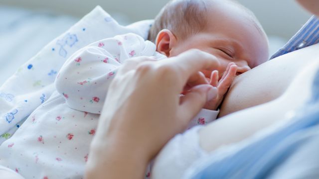 Les Six Premiers Mois Etablir La Routine D Alimentation De Votre Bebe Mamanpourlavie Com